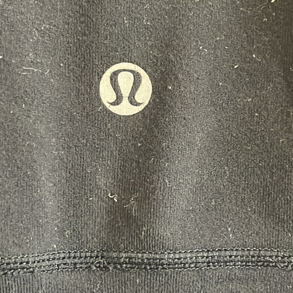 Women’s size 4 Lululemon black halter style tank with built in bra - Picture 3 of 4